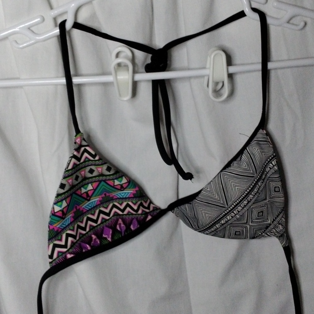 Hurley reversible triangle top